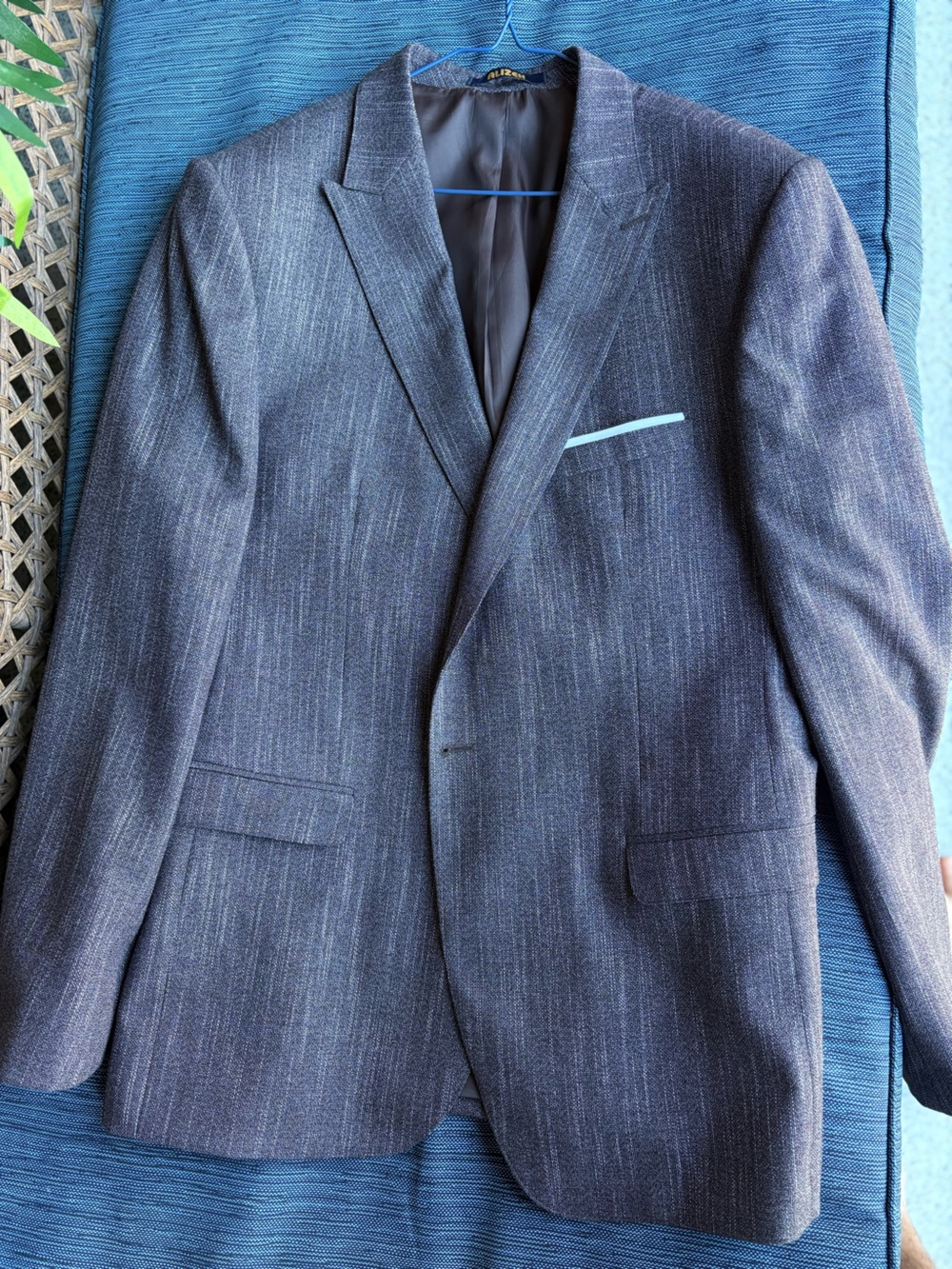 Alizeh Men’s Textured Blazer / Sport Coat – Size 42R (EU 52)